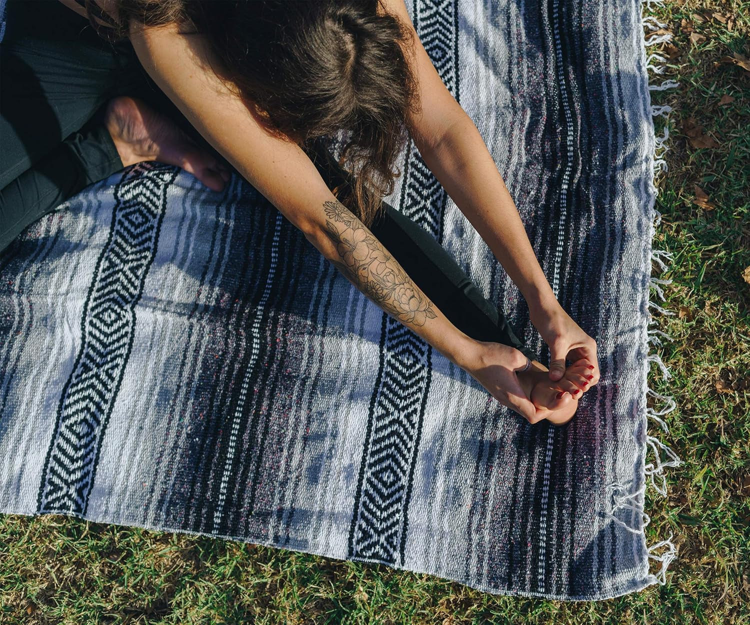 Authentic Mexican Blanket - Premium Yoga Blanket Beach Blanket - Perfect Picnic Blanket, Travel Blanket, Outdoor Blanket - Well Made Yoga Bolster (Gray)